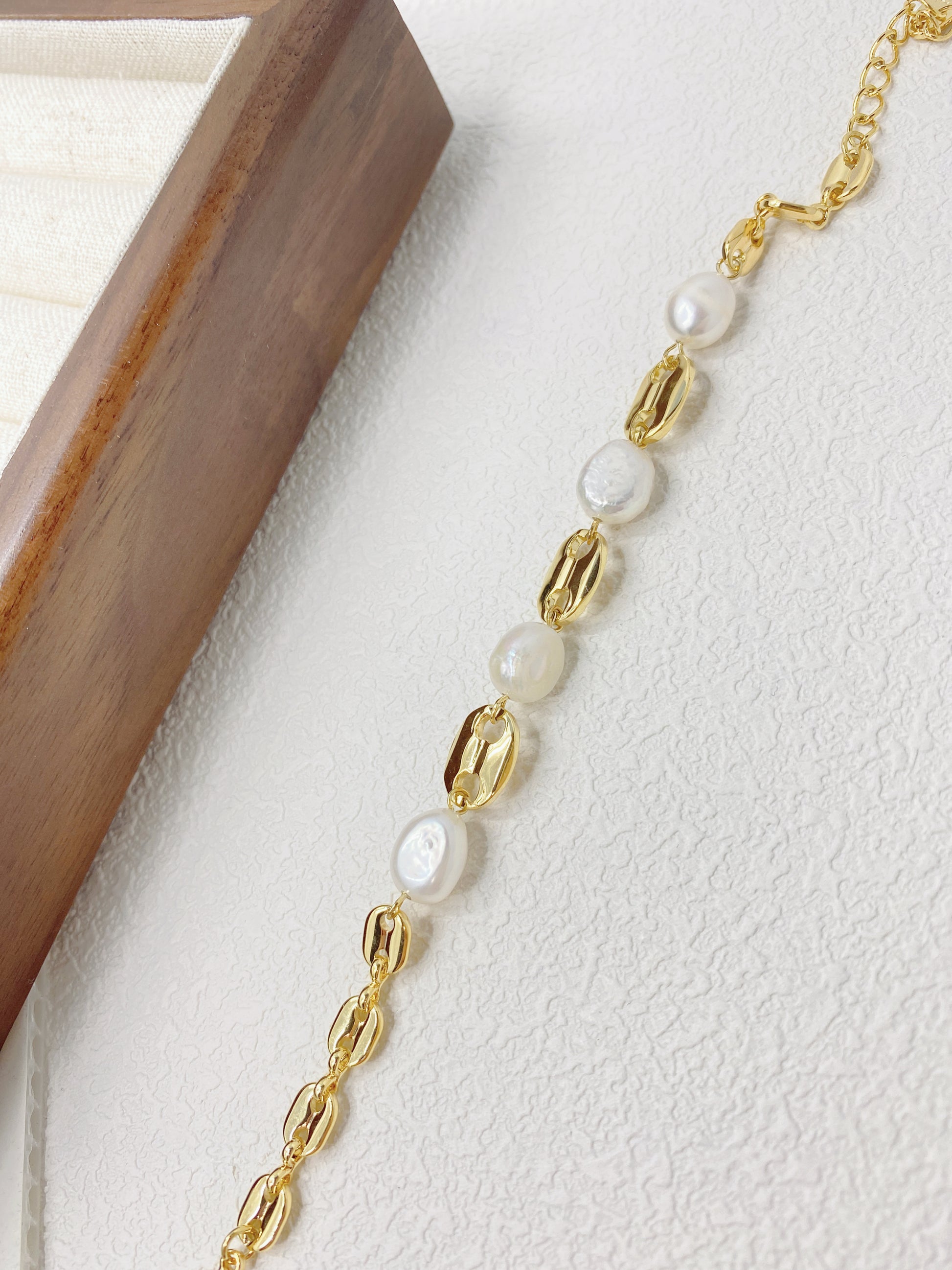 Pearl Bracelet