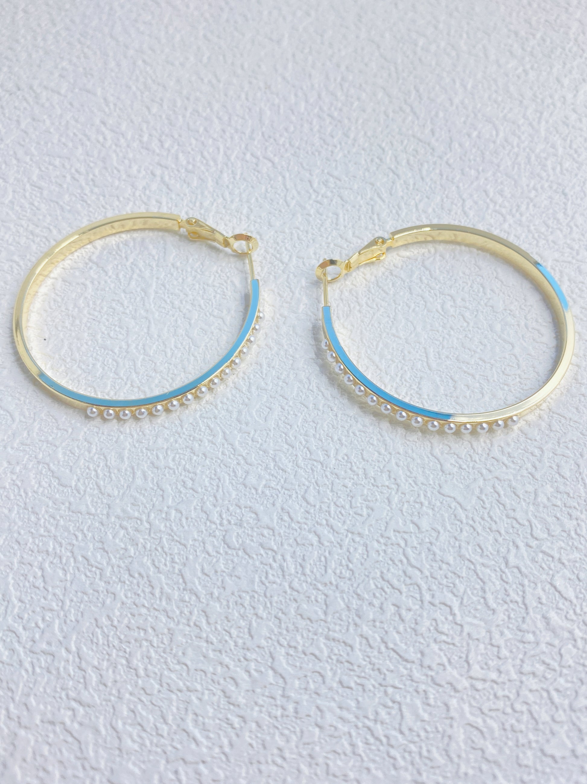 Pearl Round Hoops