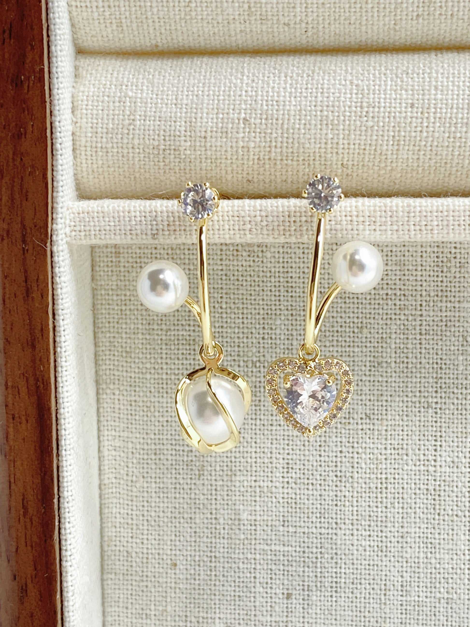 Pearl Asymmetrical Earrrings