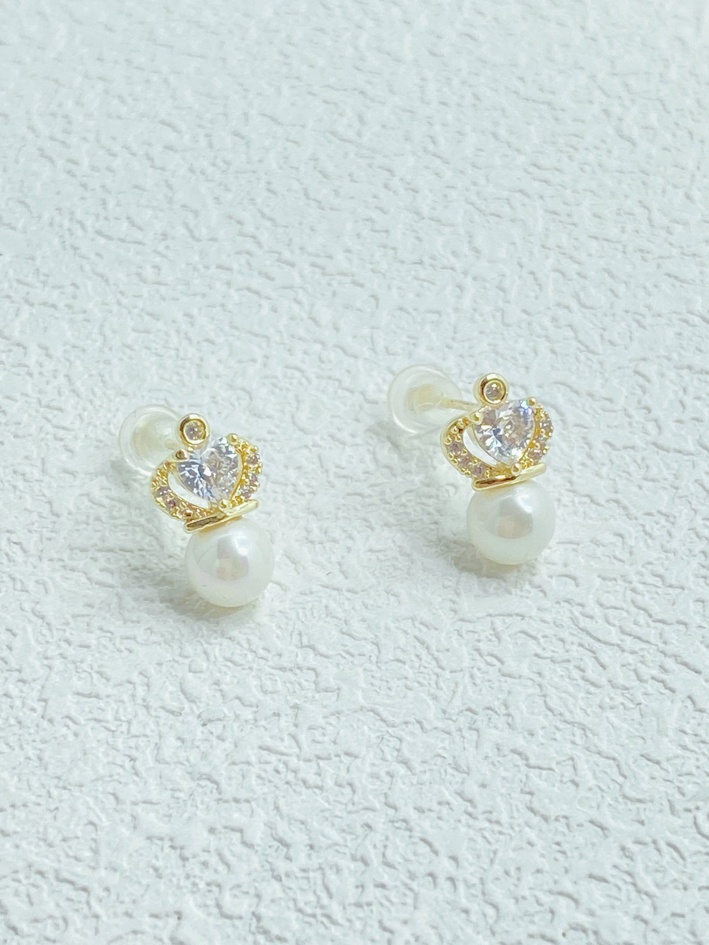  Crown Pearl Stud Earrings