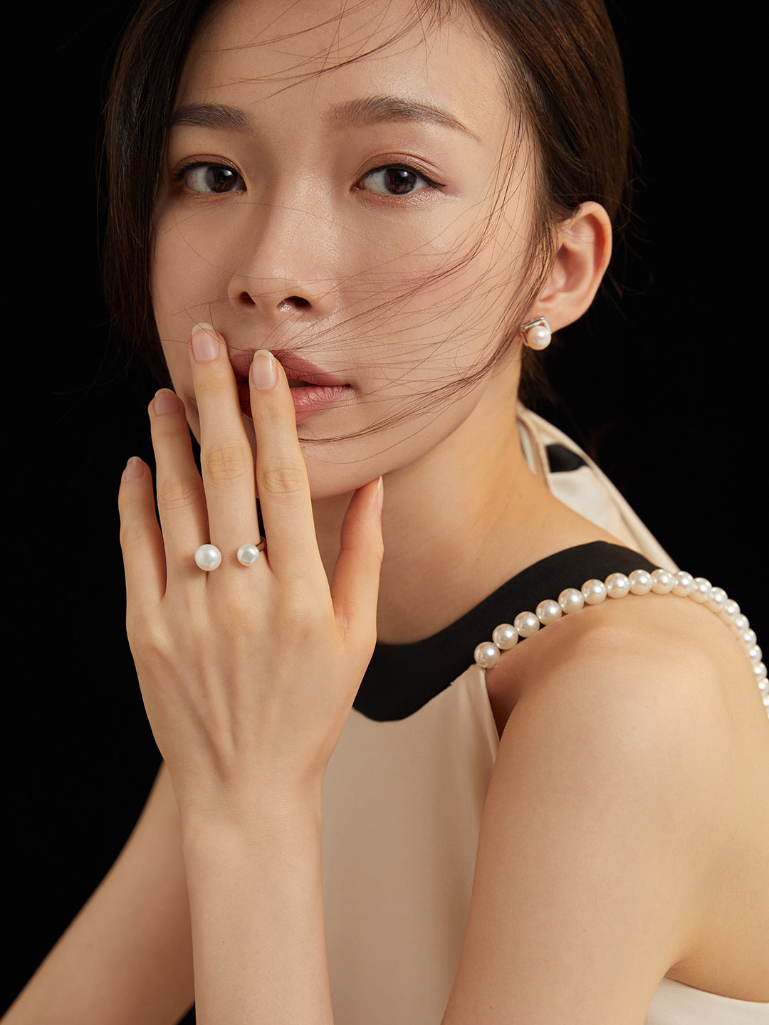 Dimple Natural Pearl Open Ring